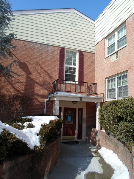 605 Grove St unit 16, Clifton, NJ 07013 - photo 1