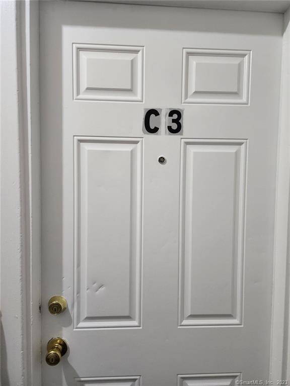 469 Wethersfield Ave unit C3, Hartford, CT 06114 - photo 1