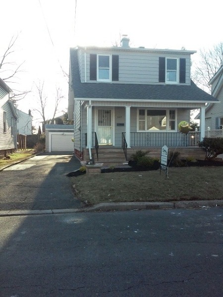 1105 Wheatsheaf Rd, Linden, NJ 07036 - photo 1