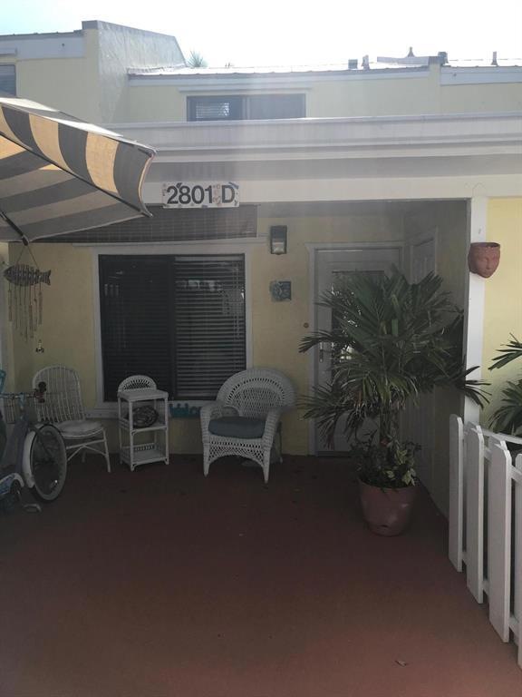 Entrance & Patio