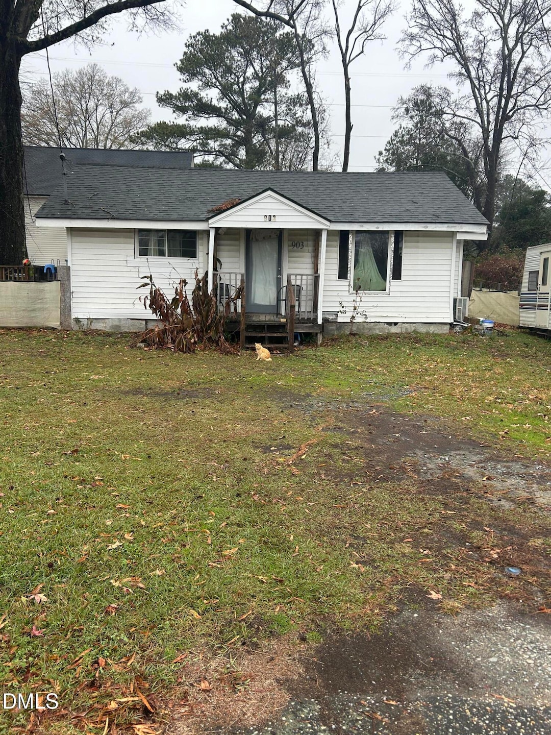 903 N Fayetteville Ave, Dunn, NC 28334 - photo 1