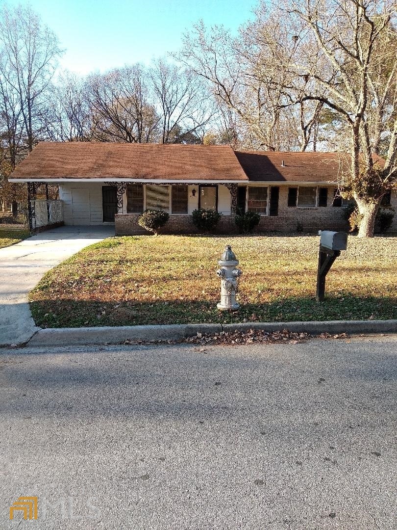 6140 Cedar Wood Dr, Atlanta, GA 30349 - photo 1