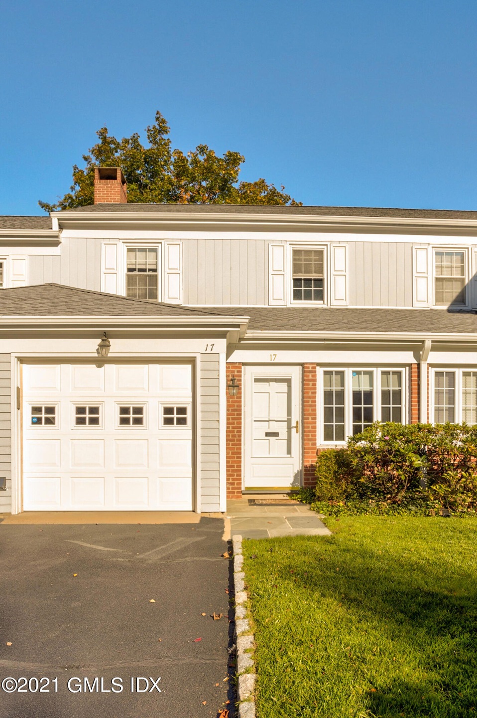 19 Le Grande Ave unit 17, Greenwich, CT 06830 - photo 1