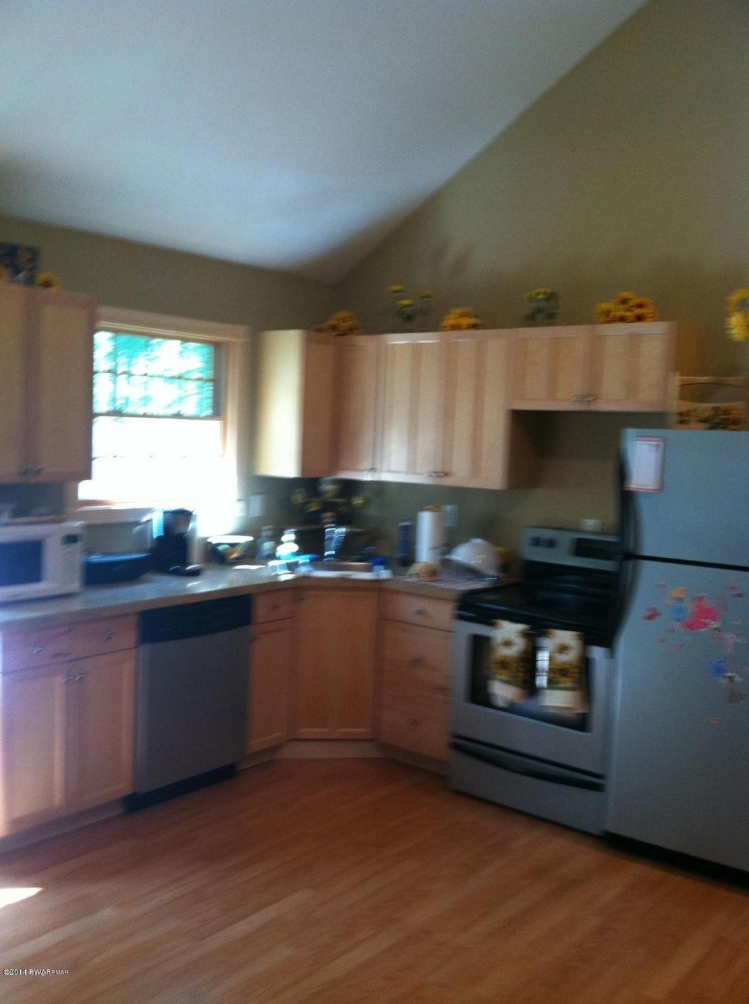 164 Mountain Dr, Dingmans Ferry, PA 18328 - photo 1