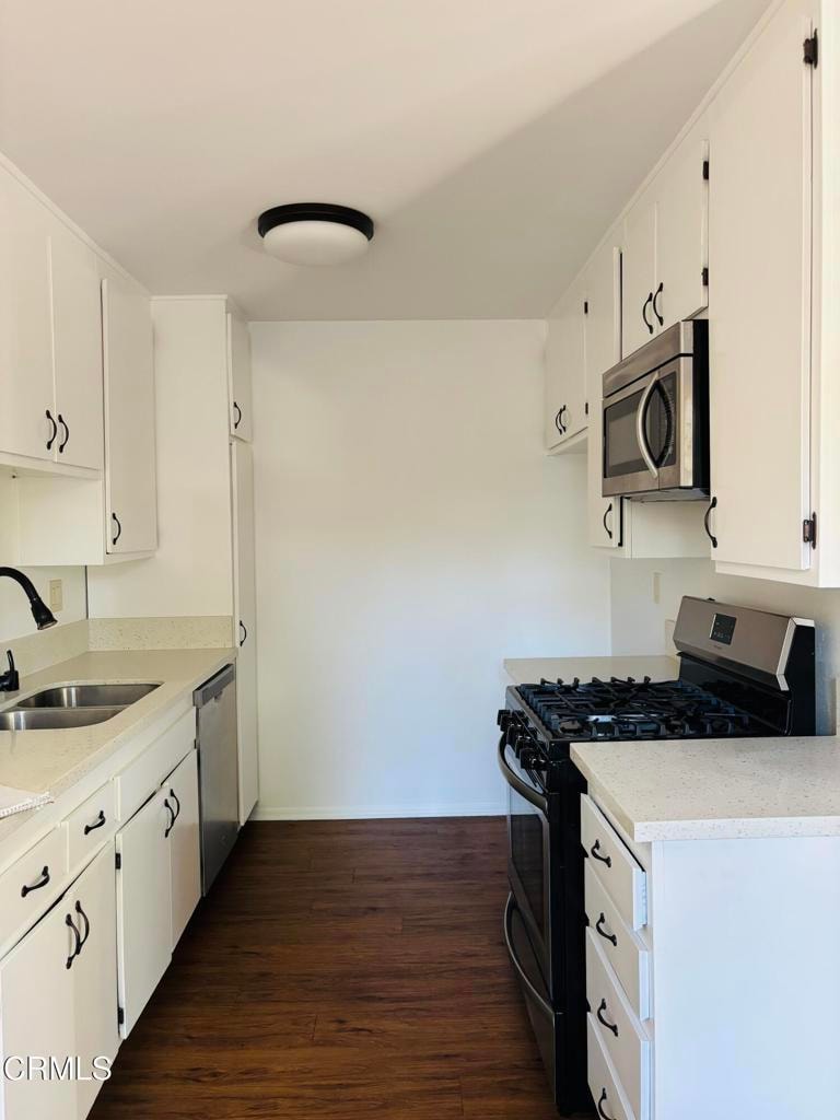 For Rent $2,300/month