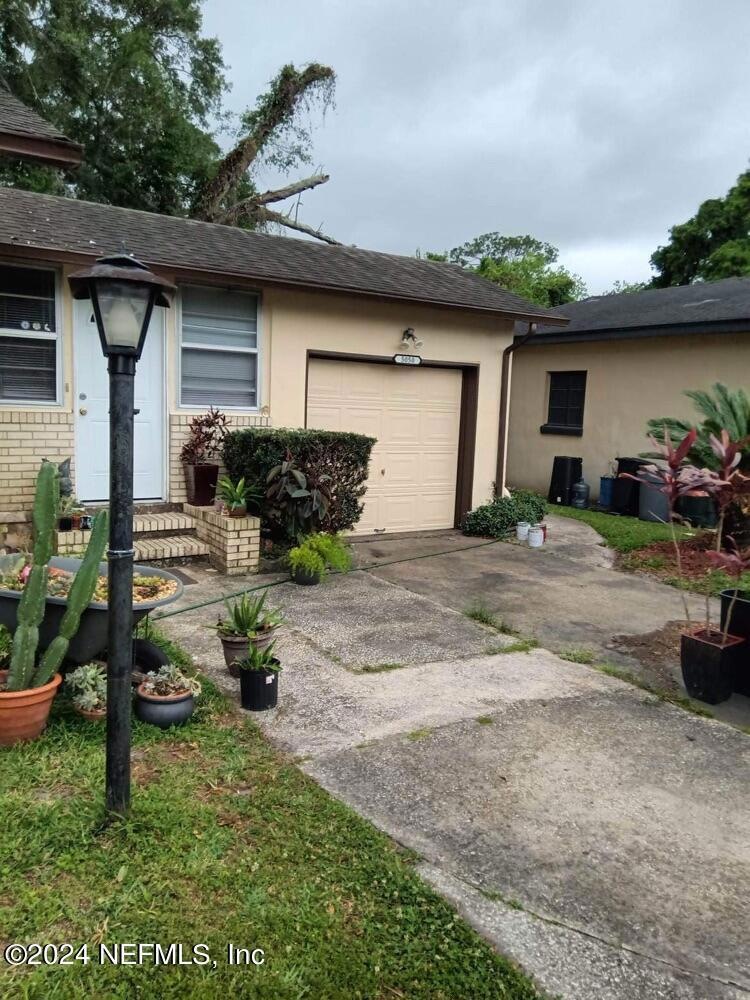5050 Lawnview St, Jacksonville, FL 32205 - photo 1