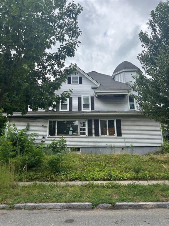 223 Elm St, Holyoke, MA 01040 - photo 1