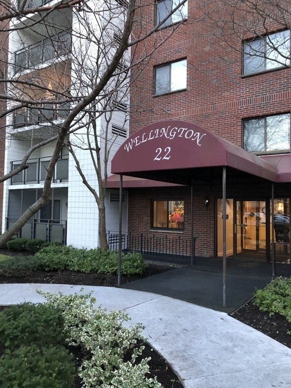 22 9th St unit 703, Medford, MA 02155 - photo 1