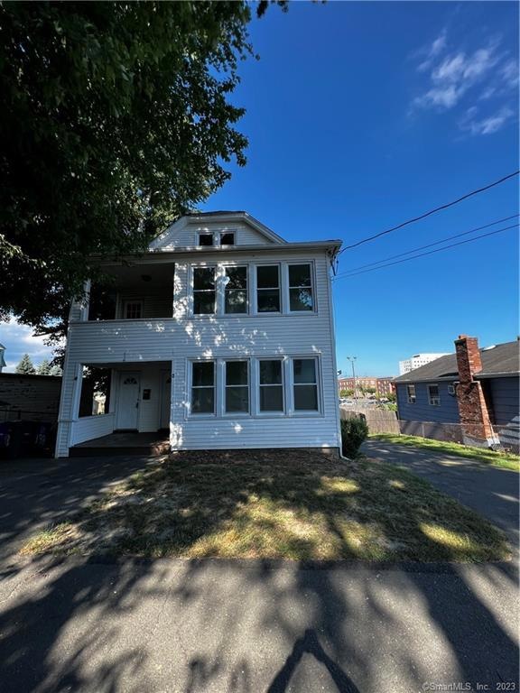 196 Morningside Dr unit 1, Bridgeport, CT 06606 - photo 1