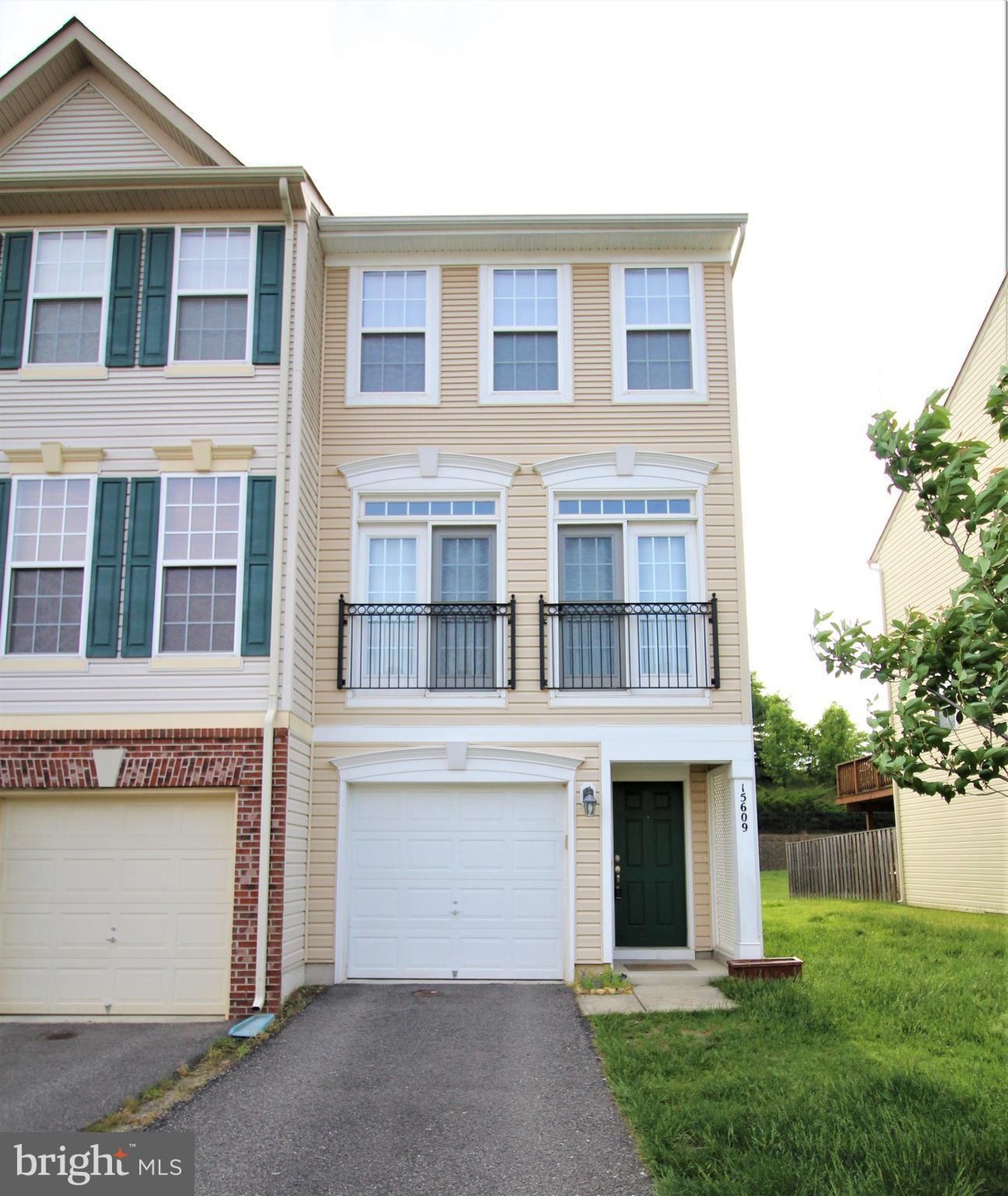 15609 John Diskin Cir, Woodbridge, VA 22191 - photo 1