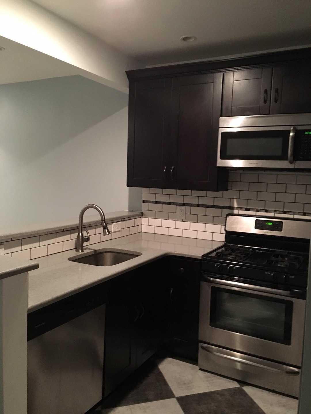 unlisted-address, Long Island City, NY 11103 - photo 1