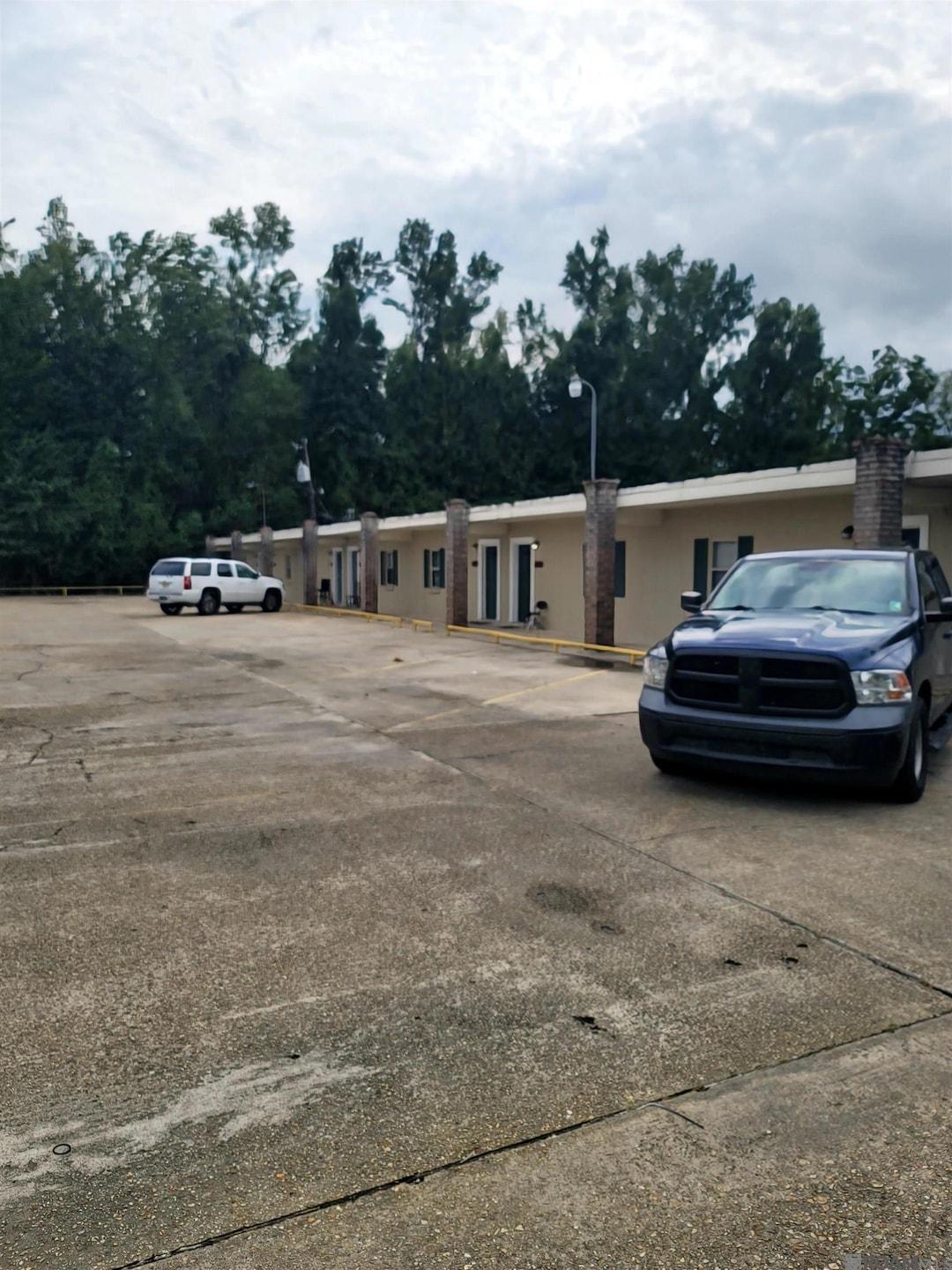 1612 N Coontrap Rd unit 18, Gonzales, LA 70737 - photo 1