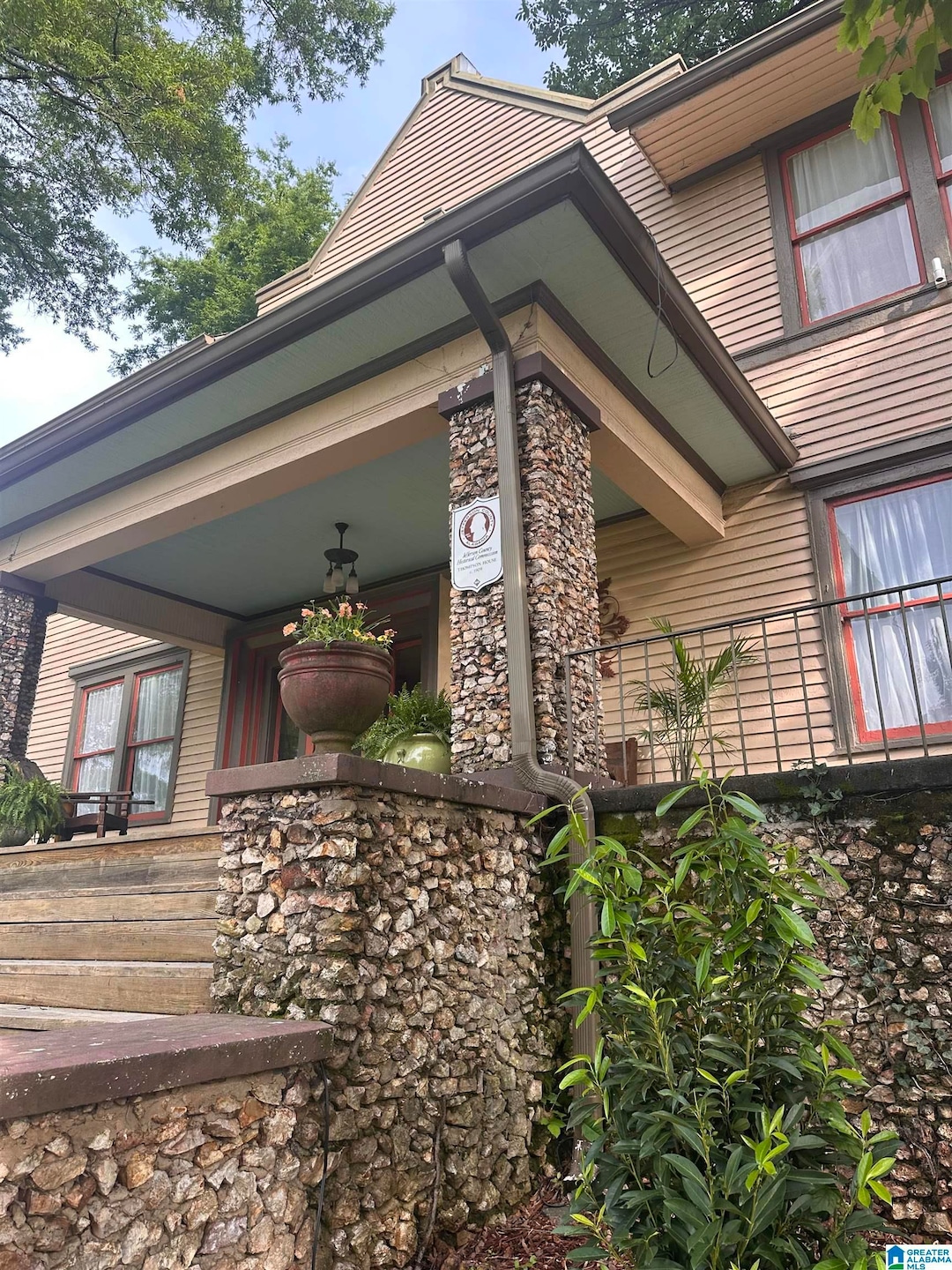 1601 15th Ave S, Birmingham, AL 35205 - photo 1