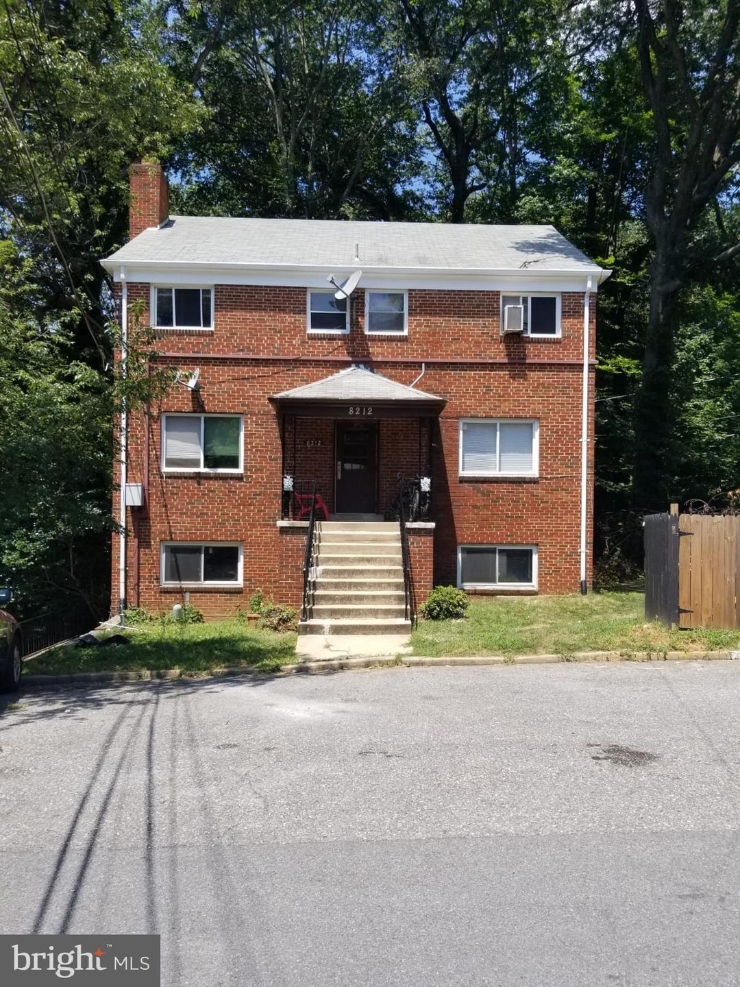 8212 Houston Ct unit 1, Takoma Park, MD 20912 - photo 1