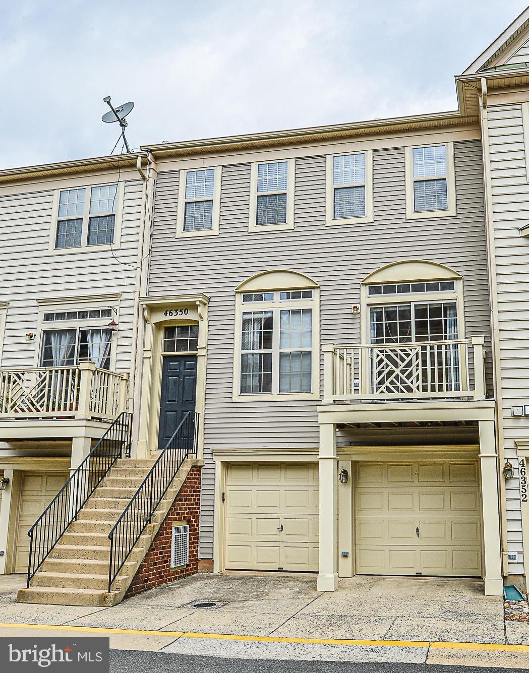 46350 Pryor Square, Sterling, VA 20165 - photo 1