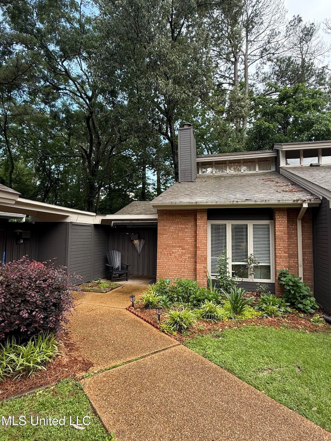 Pending $199,900