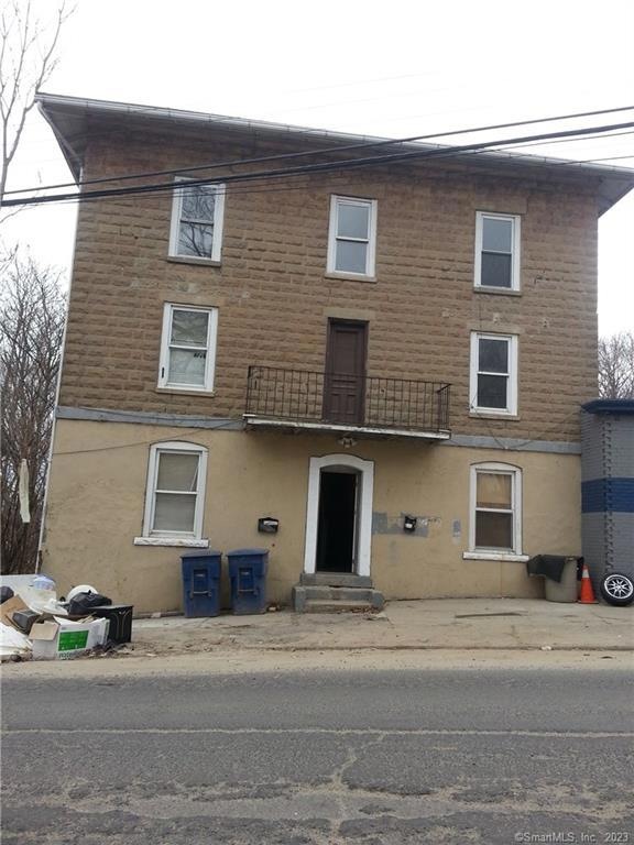 45 Long Hill Rd unit 1st floor right, Waterbury, CT 06704 - photo 1