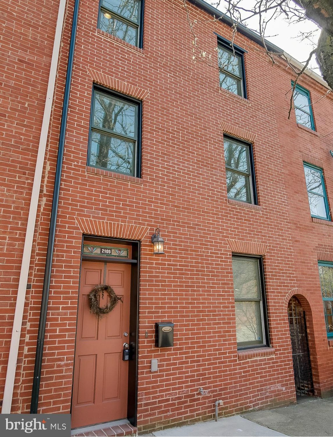 2105 Bank St, Baltimore, MD 21231 - photo 1