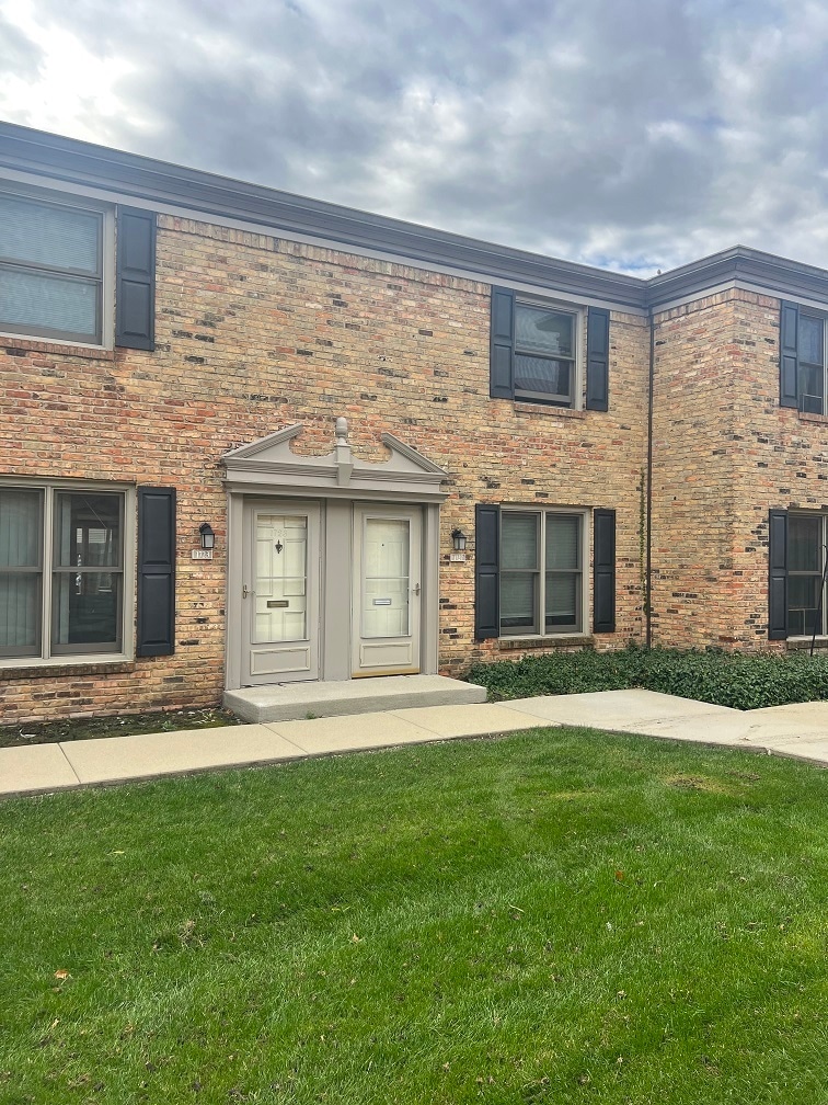 1727 Sessions Walk unit 1727, Hoffman Estates, IL 60169 - photo 1