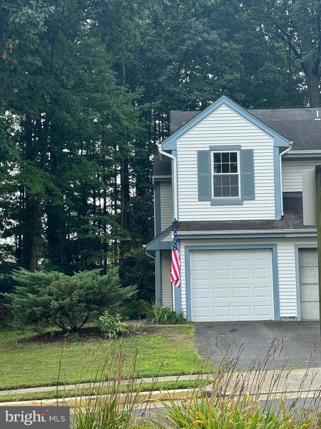 10213 Faire Commons Ct, Burke, VA 22015 - photo 1