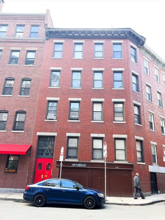 76-78 N Margin St unit 2, Boston, MA 02113 - photo 1