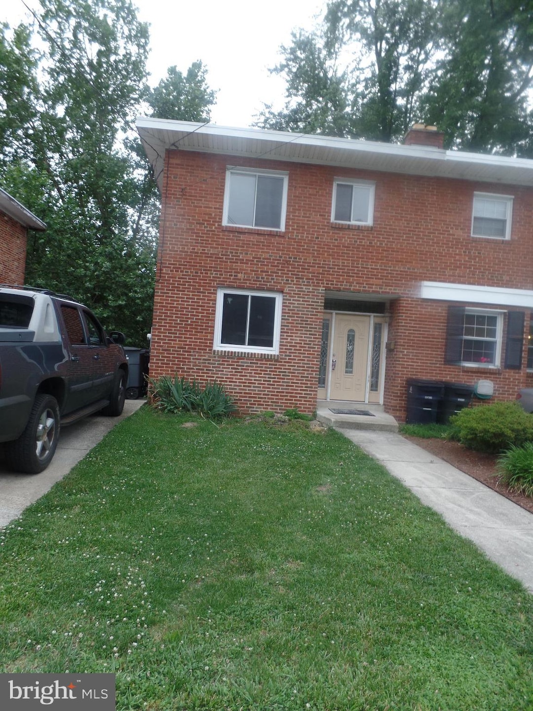 931 Owens Rd, Oxon Hill, MD 20745 - photo 1