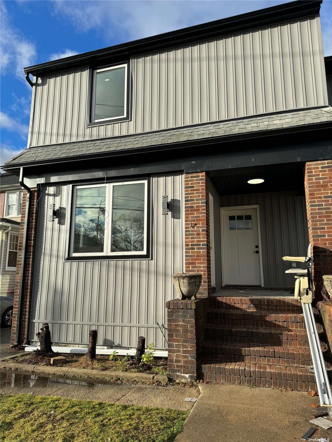 588 W Broadway, Cedarhurst, NY 11516 - photo 1