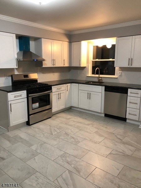 1021 Mopsick Ave, Linden, NJ 07036 - photo 1