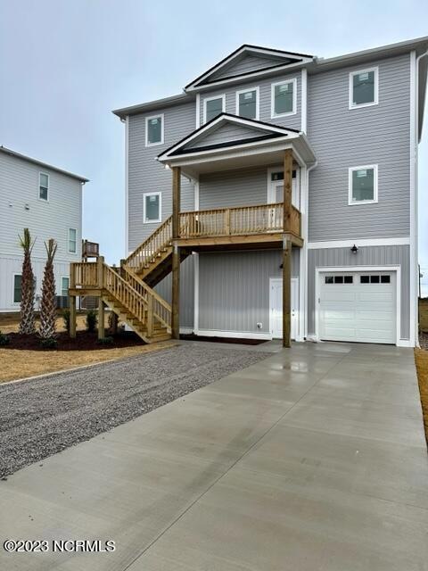 1905 Emerald Dr
