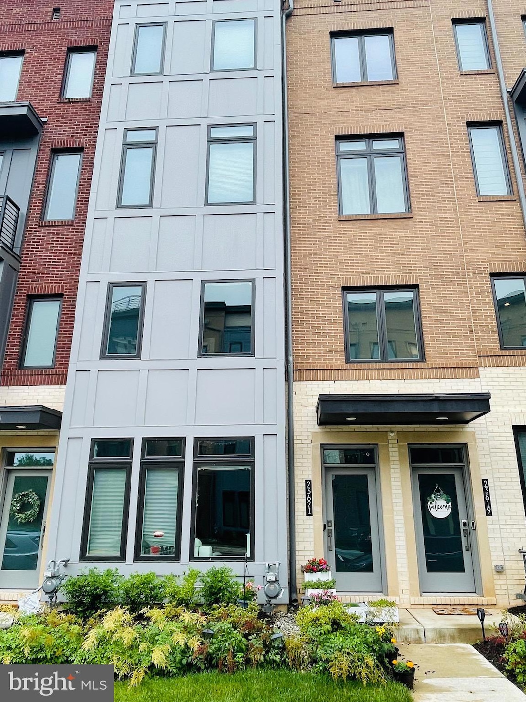 23621 Waterford Downs Terrace, Ashburn, VA 20148 - photo 1