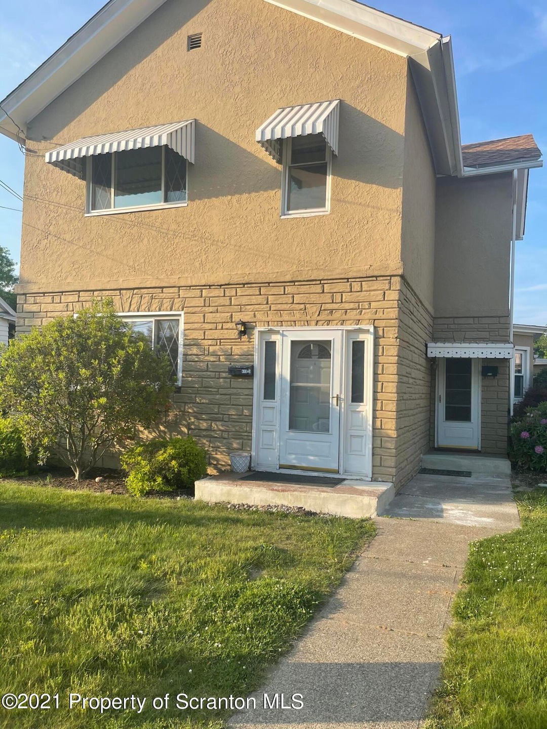 413 W Grove St, Scranton, PA 18510 - photo 1