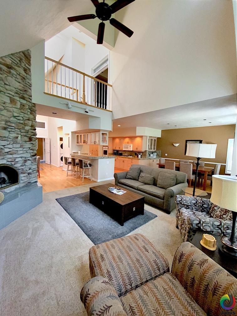 TH#24 - Living Room