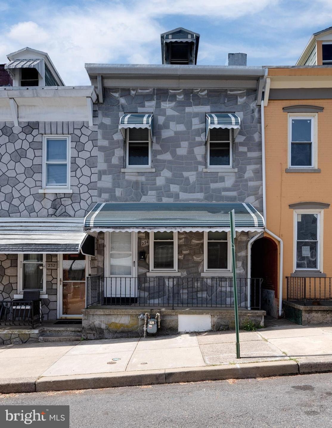 234 Chestnut St, West Reading, PA 19611 - photo 1