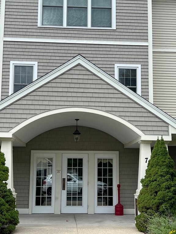 7 Crescent Way unit 203, Sturbridge, MA 01518 - photo 1