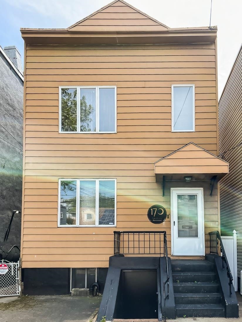 170 Mallory Ave, Jersey City, NJ 07304 - photo 1