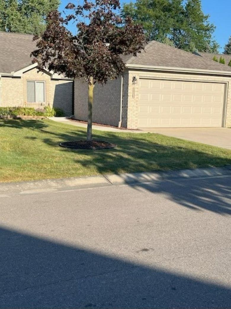 35260 Silver Maple Dr unit 21, Clinton Township, MI 48035 - photo 1