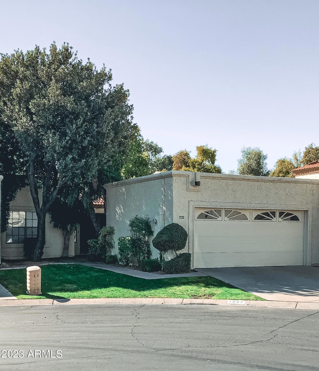 1857 E Sunburst Ln, Tempe, AZ 85284 - photo 1