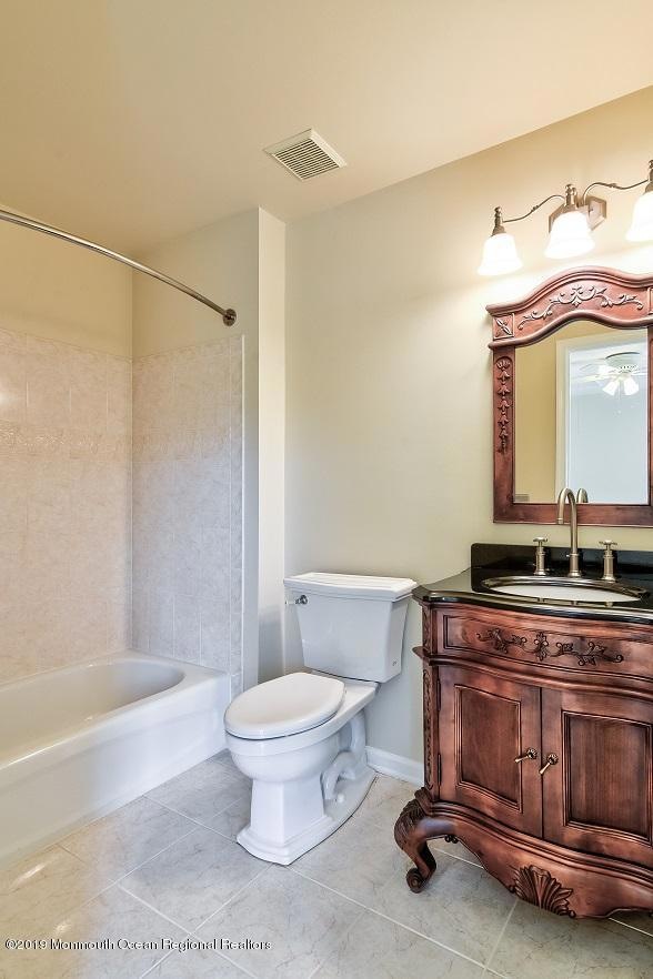 Princess Suite Bathroom