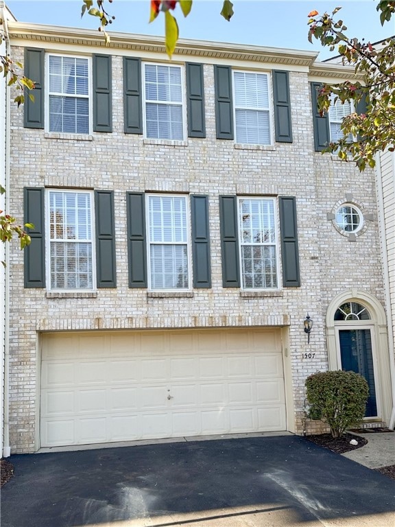 1507 Michael Dr unit 113-D, Pittsburgh, PA 15227 - photo 1