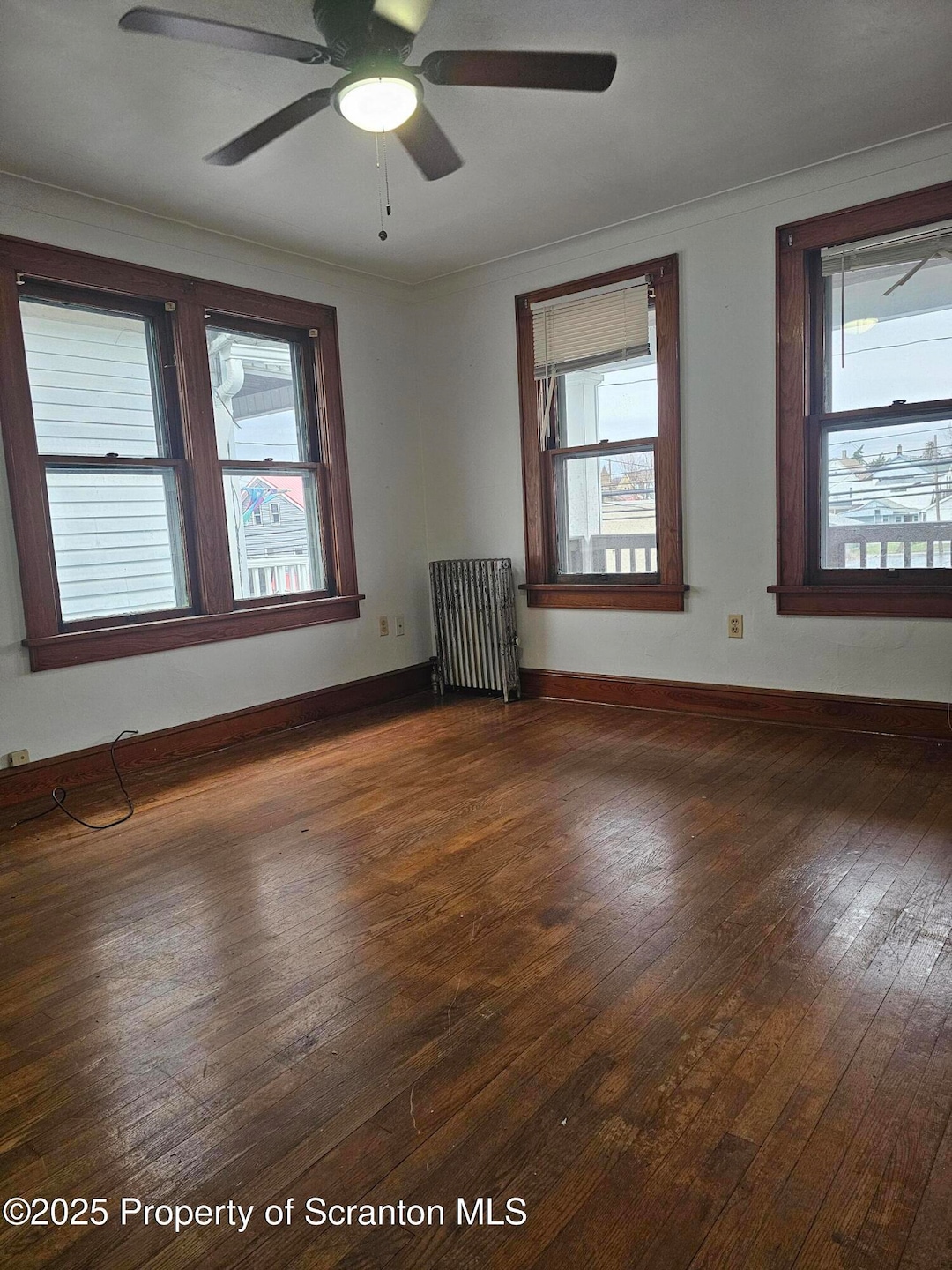 532 Alder St unit 2, Scranton, PA 18505 - photo 1