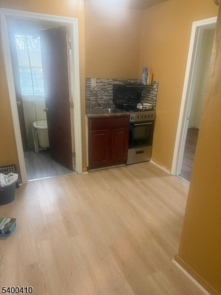 189 Wainwright St, Newark, NJ 07112 - photo 1