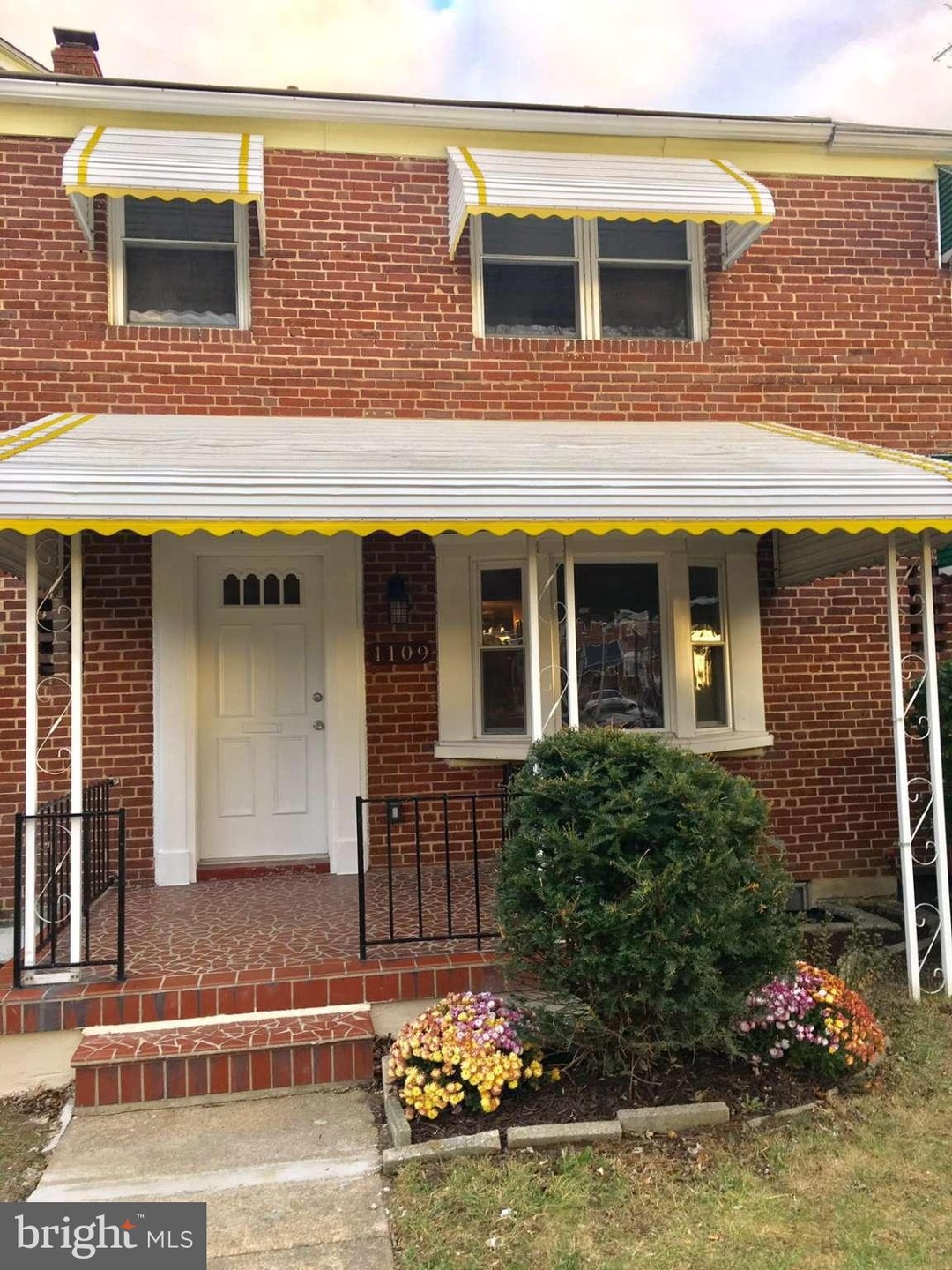 1109 Wildwood Pkwy, Baltimore, MD 21229 - photo 1