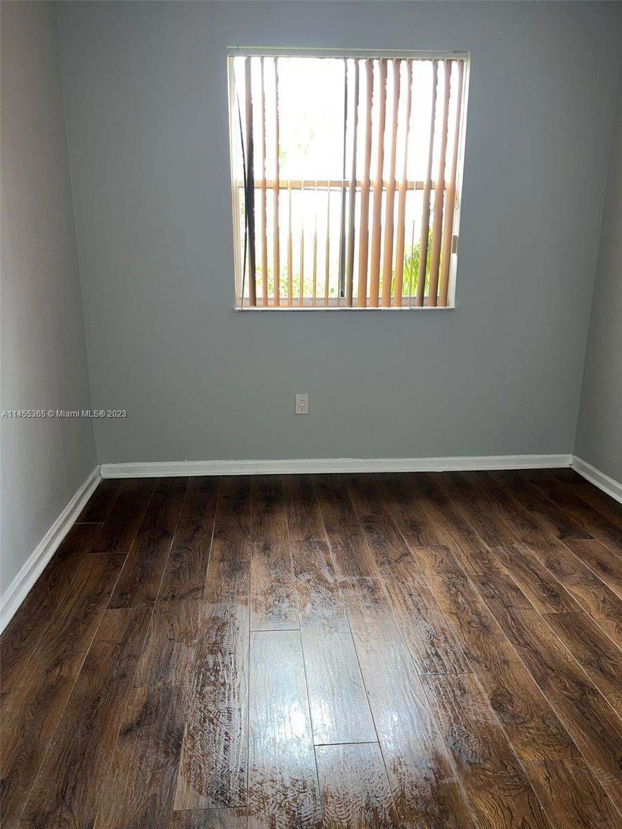 10586 SW 6th St unit 1410, Pembroke Pines, FL 33025 - photo 1