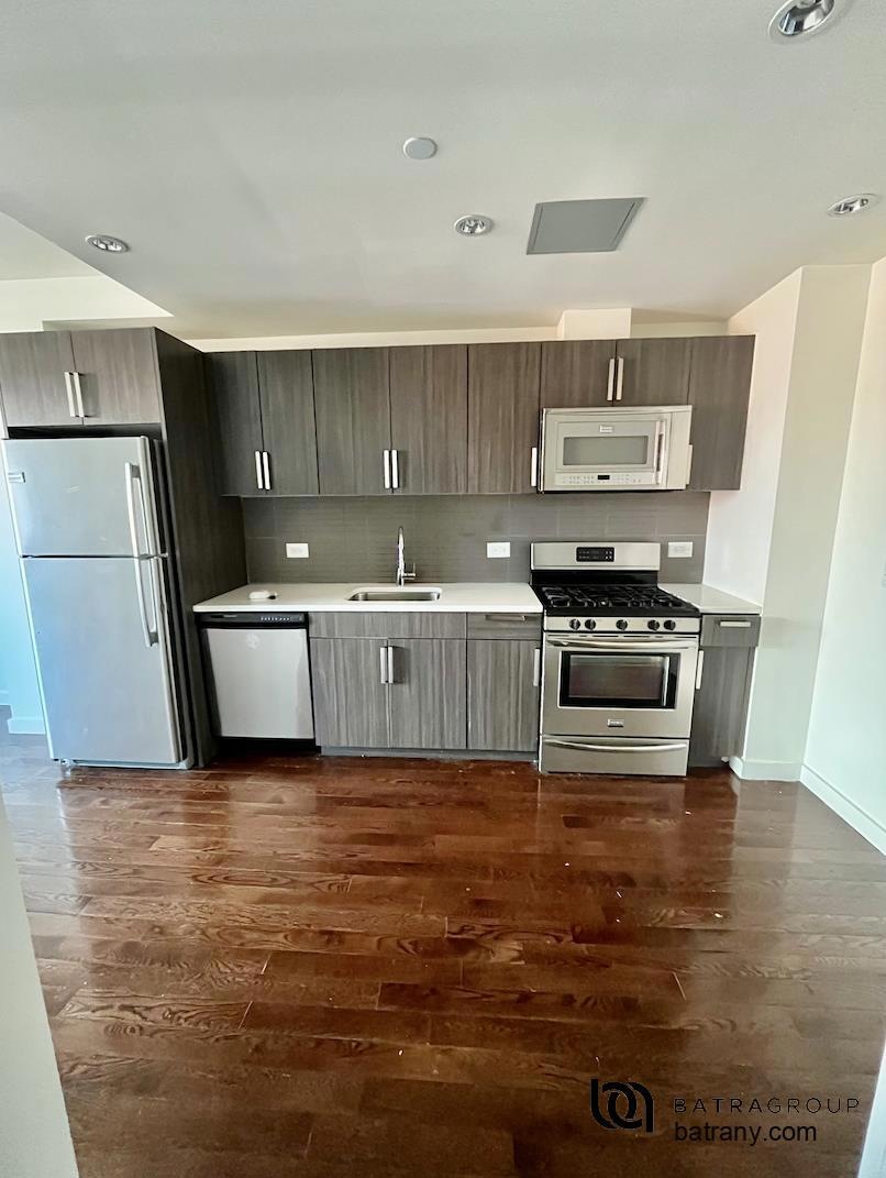 12-15 Broadway unit 225, Astoria, NY 11106 - photo 1