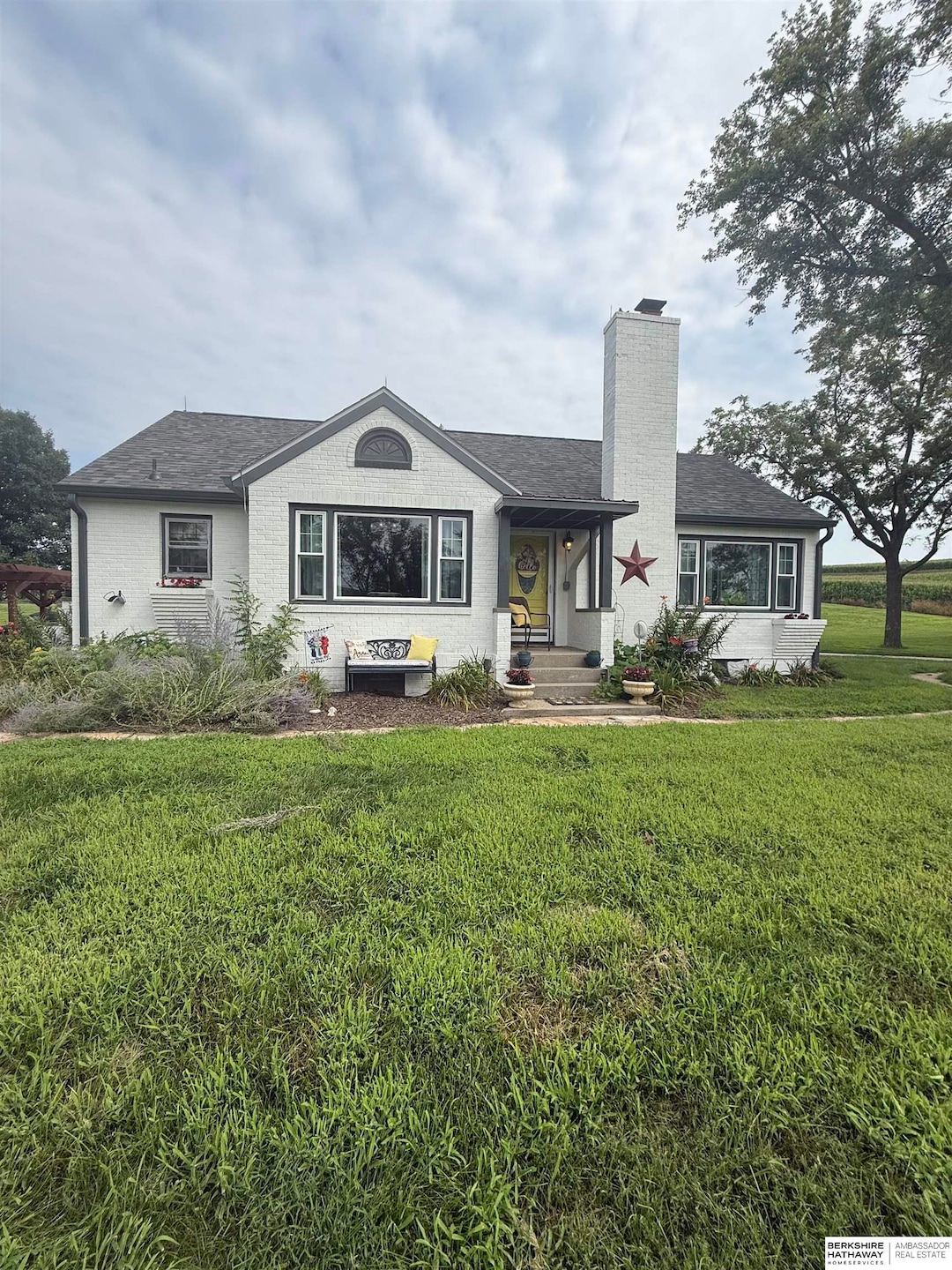 27566 Magnolia Rd, Underwood, IA 51576 - photo 1