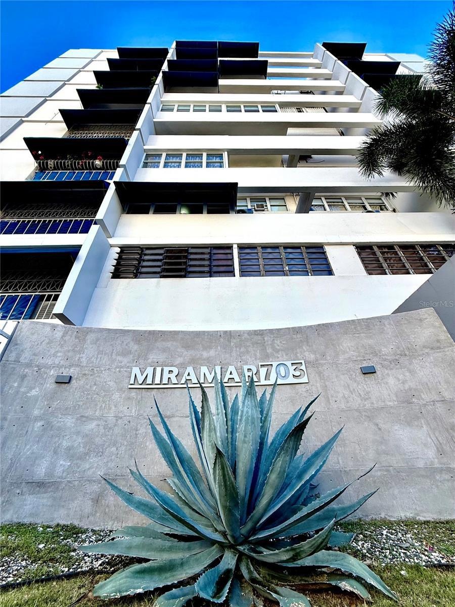 703 Miramar unit 302, San Juan, PR 00907 - photo 1