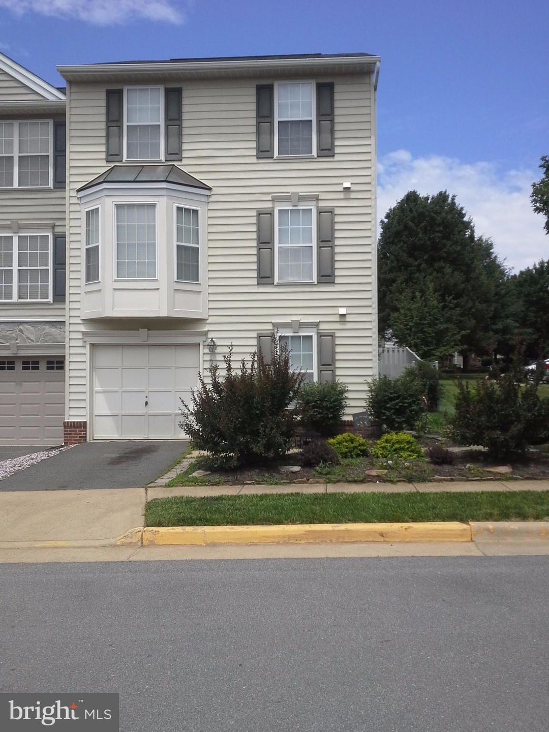 35874 Devon Park Square, Round Hill, VA 20141 - photo 1