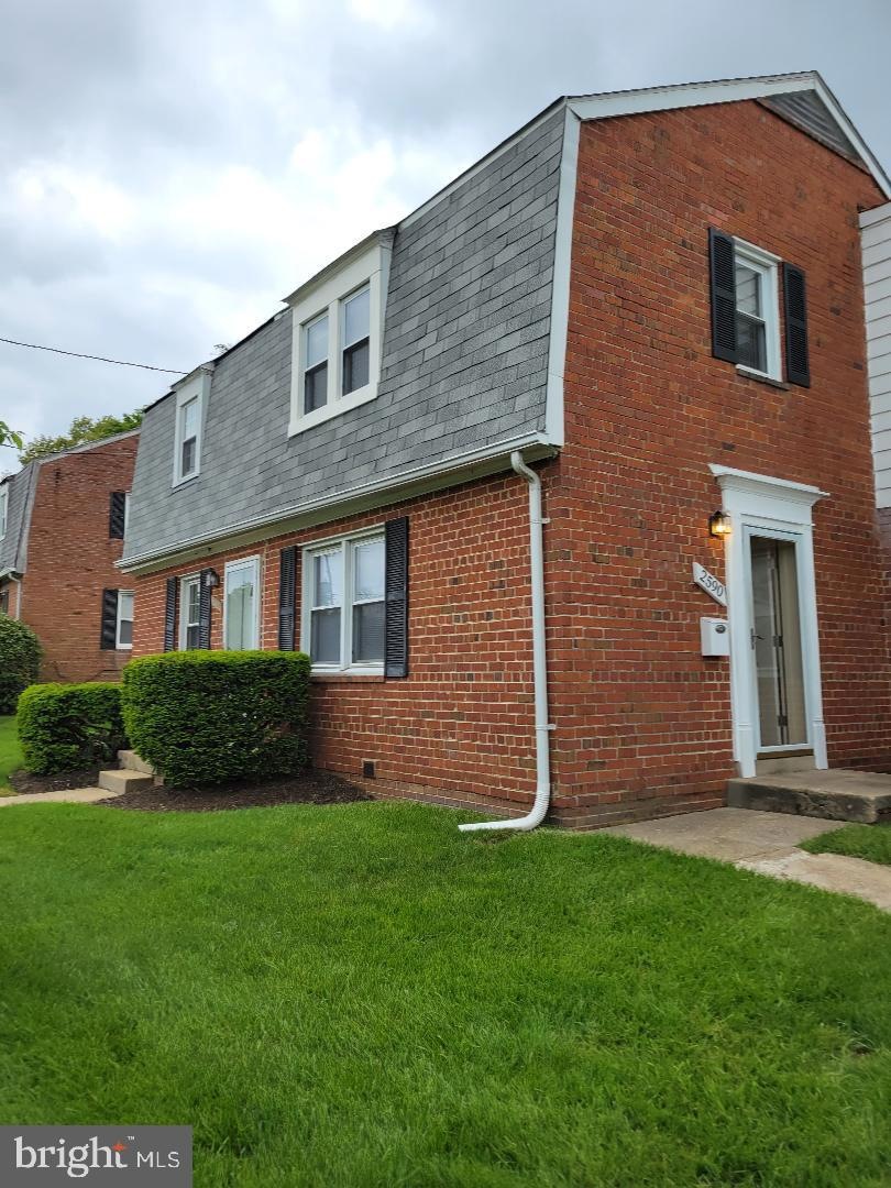 2590 Iverson St, Temple Hills, MD 20748 - photo 1