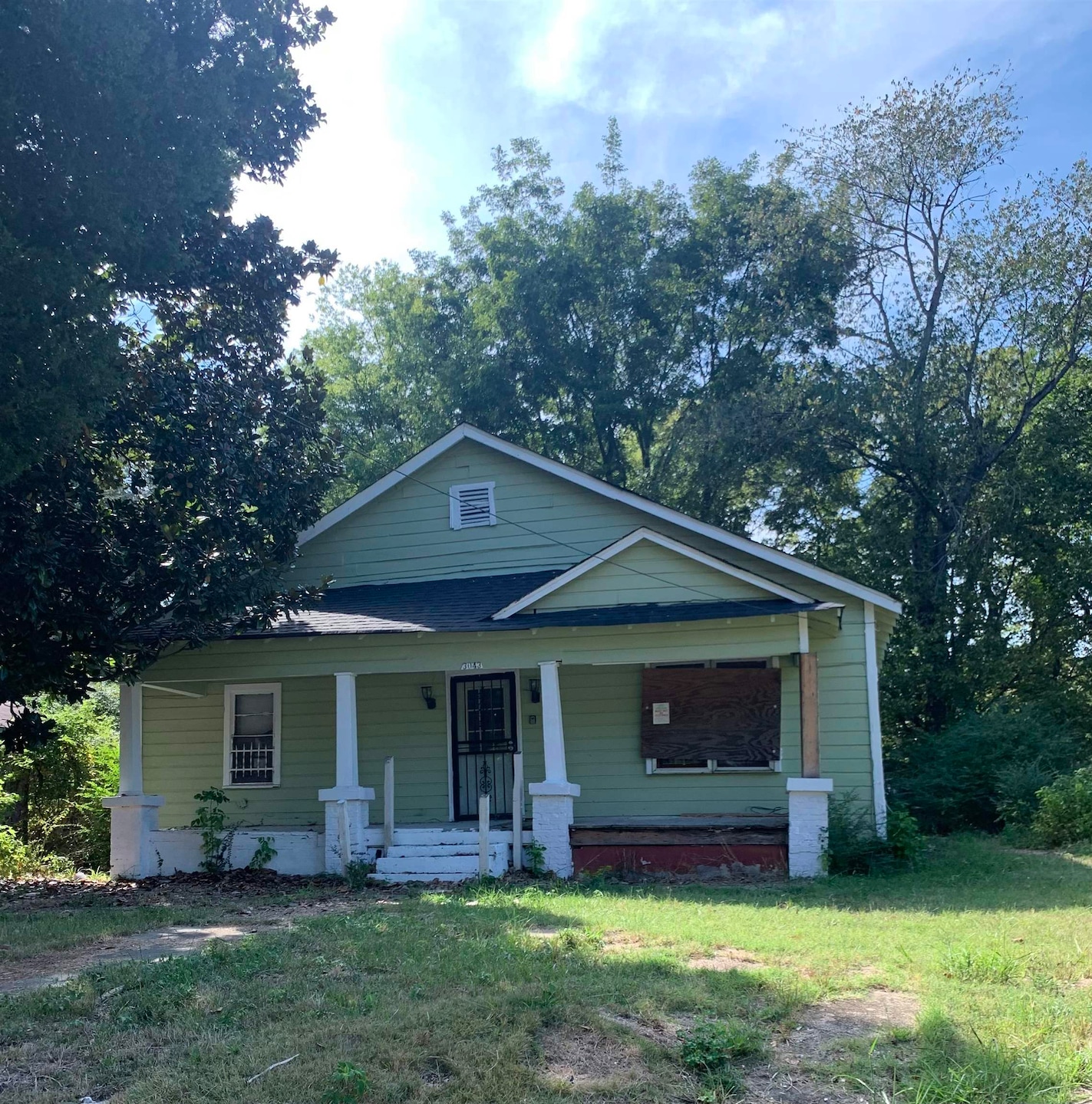 3043 Sax Rd, Memphis, TN 38109 - photo 1