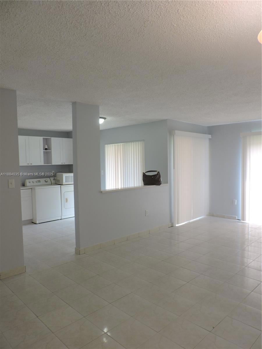13045 SW 68th St unit 104, Miami, FL 33183 - photo 1